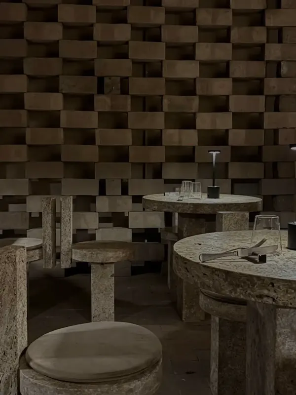 Nomos Bar
